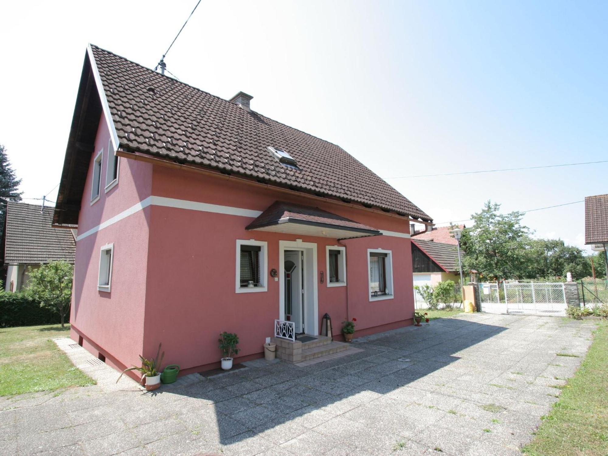 Modern Apartment With Garden Near The Petzen Ski Area In Eberndorf Carinthia Esterno foto