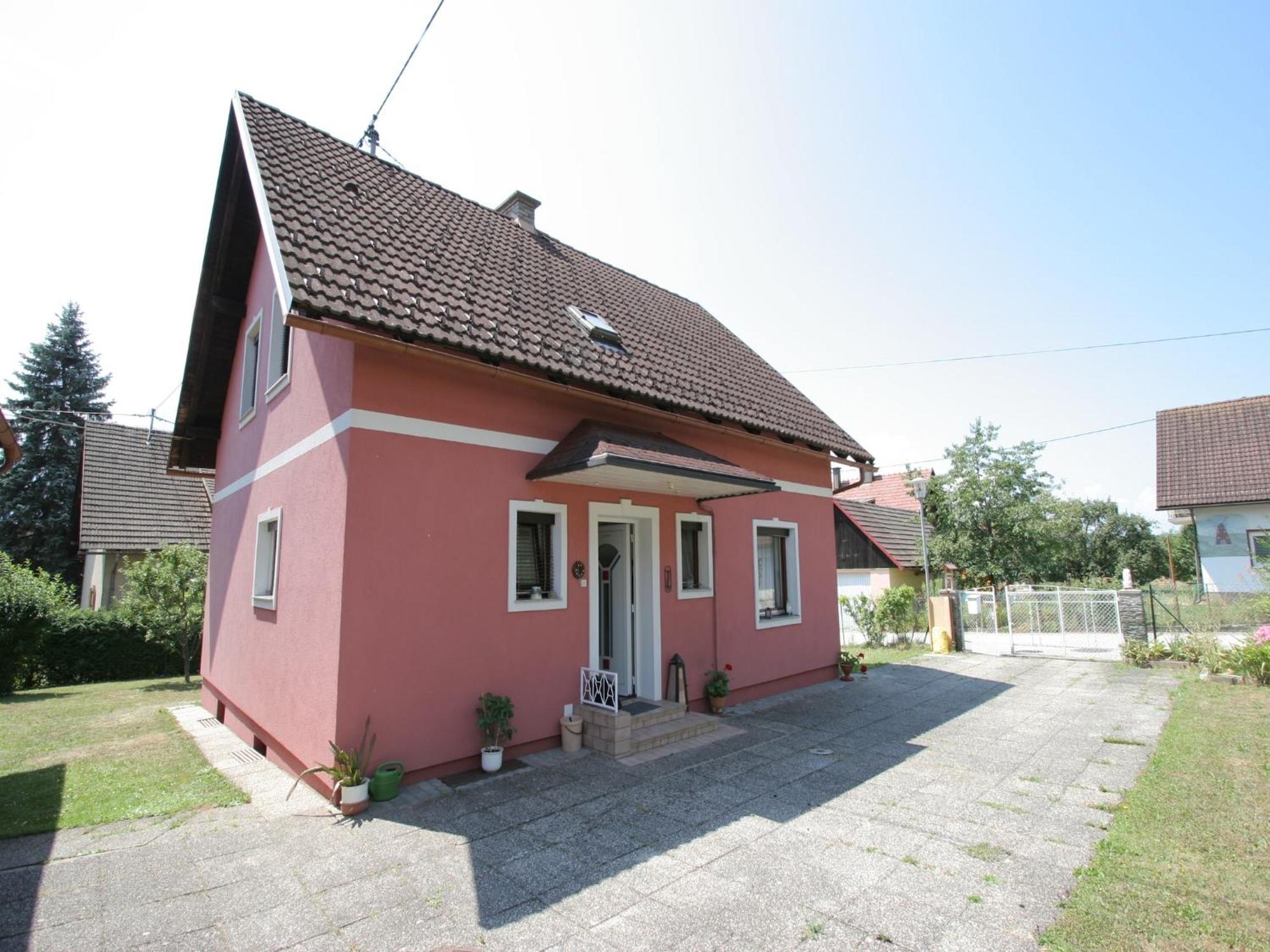 Modern Apartment With Garden Near The Petzen Ski Area In Eberndorf Carinthia Esterno foto